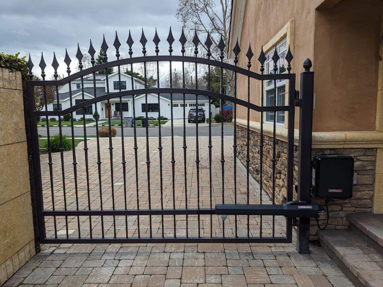 metal driveway gate